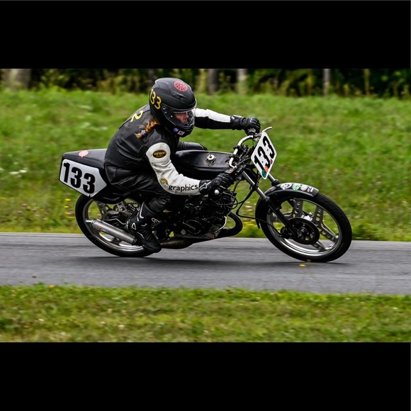 Meet your Posher, Vanessa - Picture 1 of 1